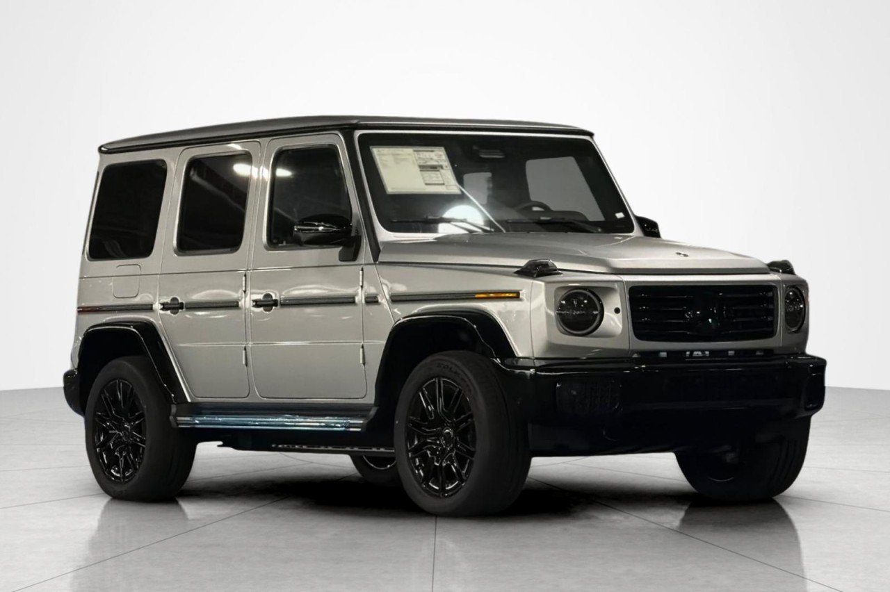 New 2027 Iridium Silver Mercedes-Benz G 580e SUV image 7