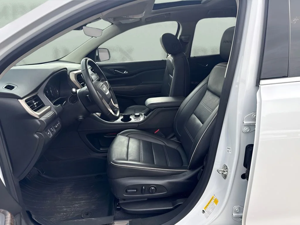 Used 2021 White GMC Denali image 5