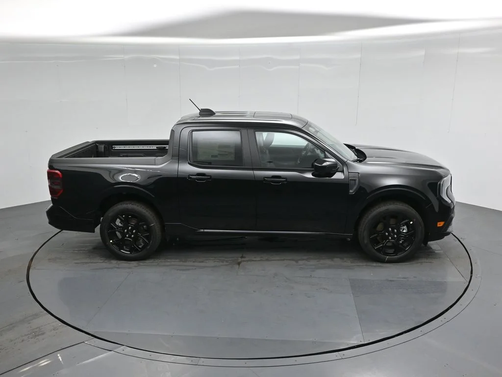 New 2026 Shadow Black Ford Lobo High image 38
