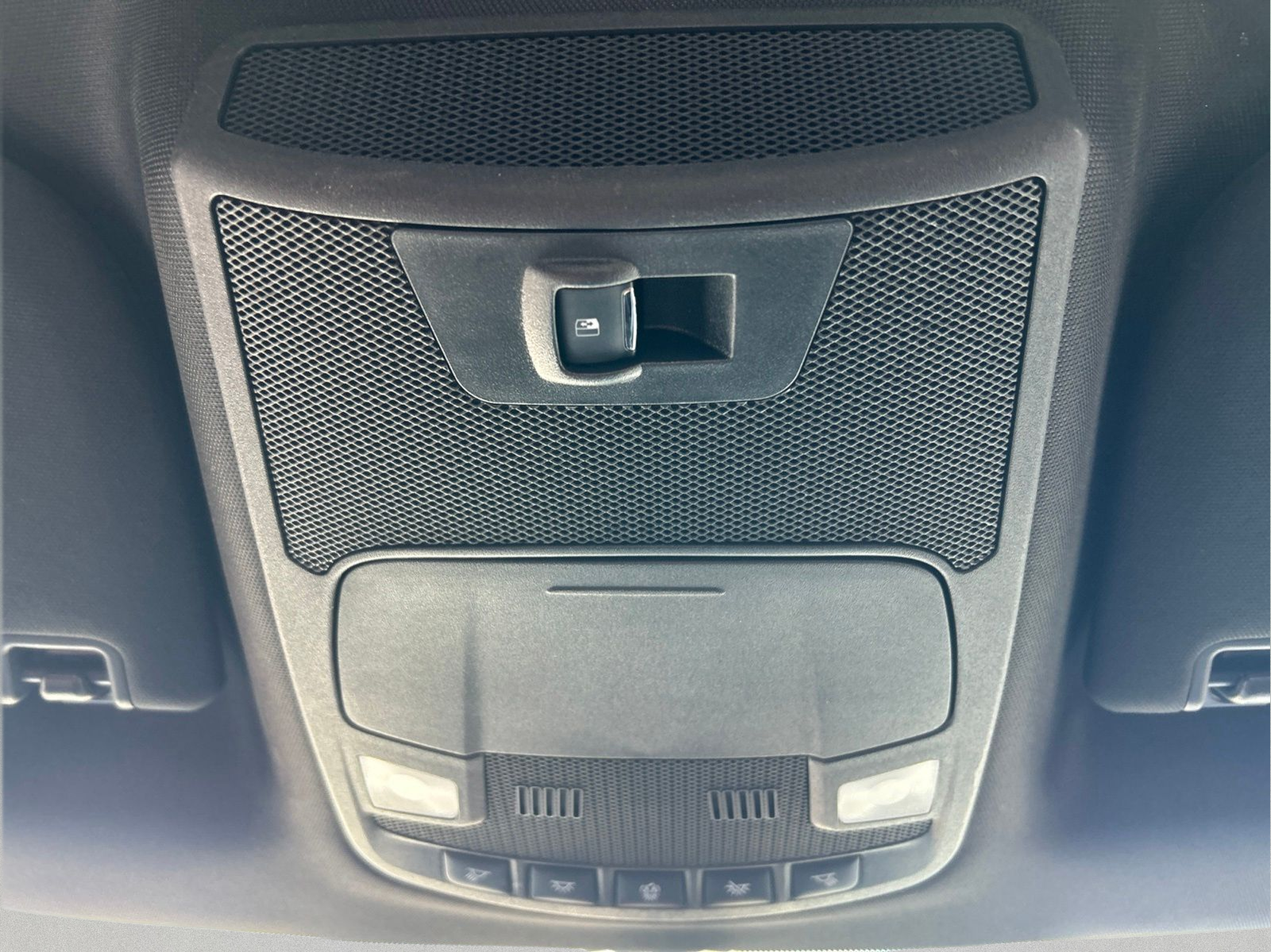 Used 2018 Gray Ford XLT image 35