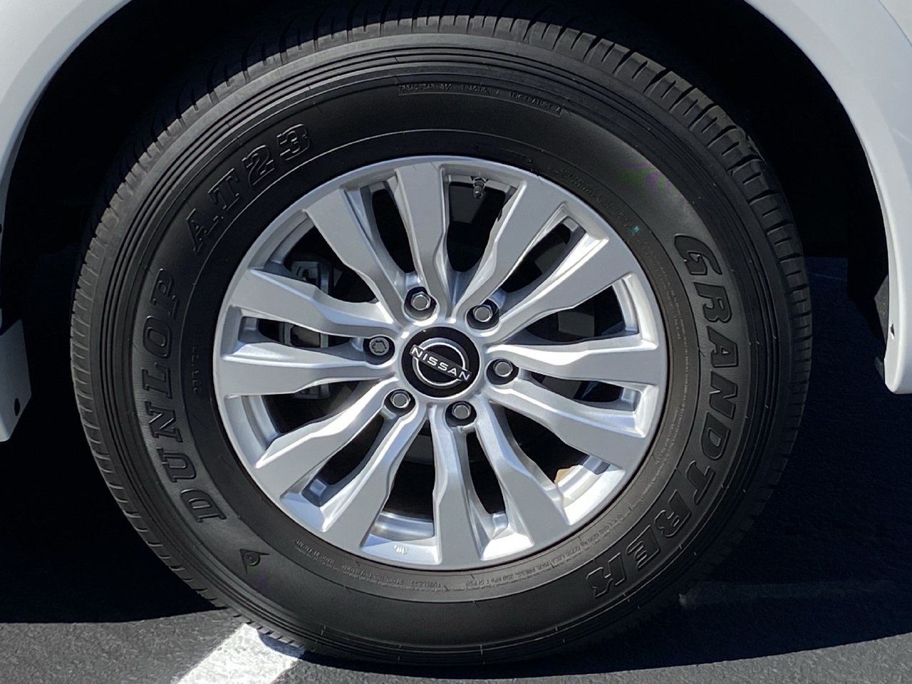 Used 2024 Aspen White Tricoat Nissan SV image 5