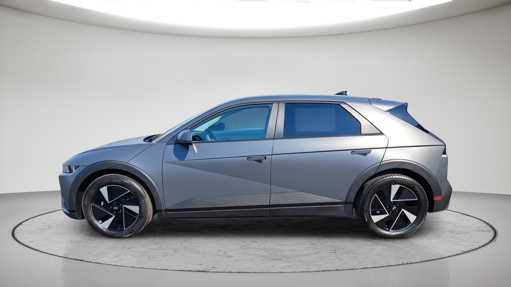 New 2026 Gray Hyundai SEL image 6