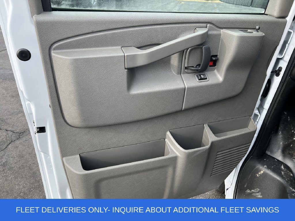 2025 Chevrolet Express Cargo Work Van - Photo 13