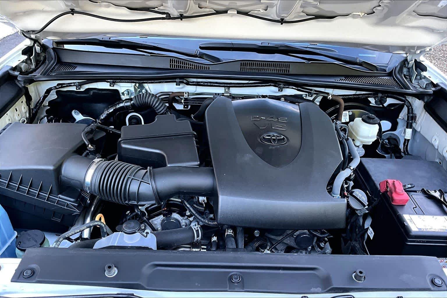 Used 2023 Ice Cap Toyota SR image 30