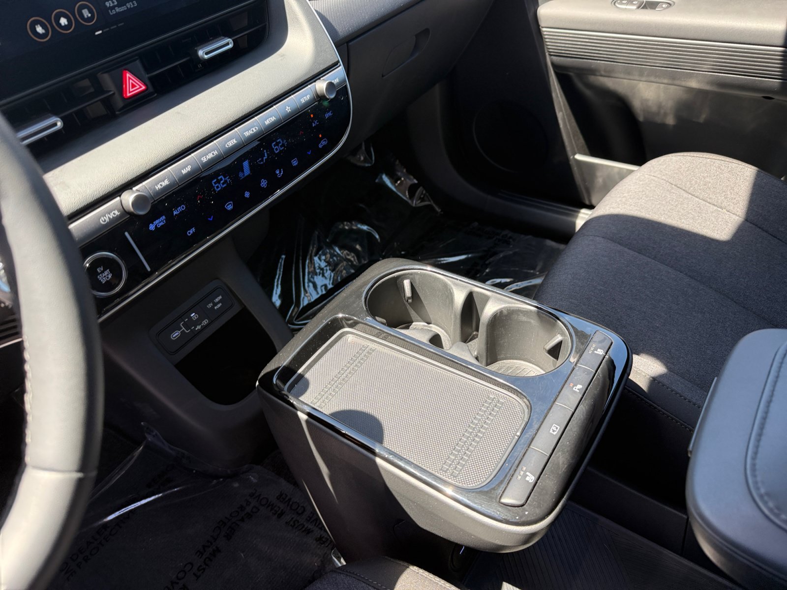Certified Used 2025 Teal Hyundai SE image 13