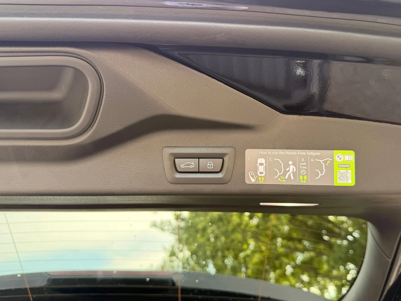 New 2026 Black Sapphire Metallic BMW xDrive40i image 20