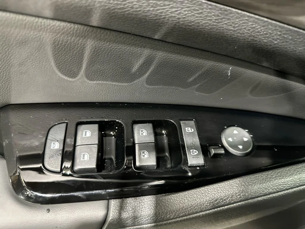 Used 2023 Black Kia X-Line image 40