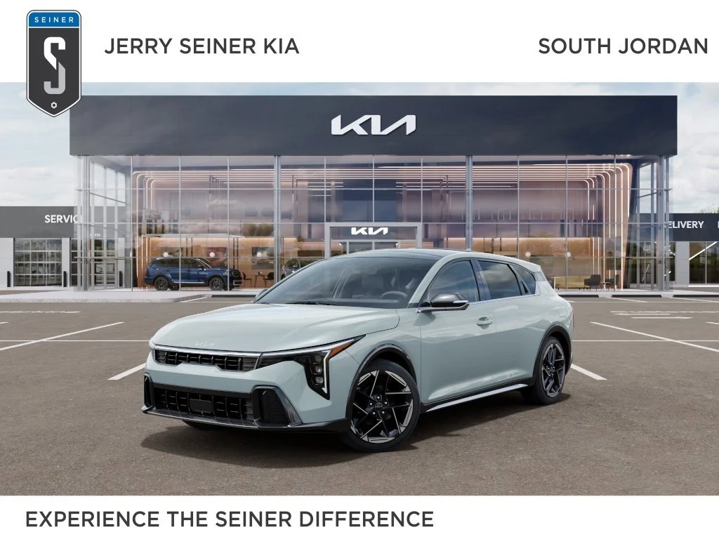 2026 Kia K4 GT-Line AT Hatchback's photo