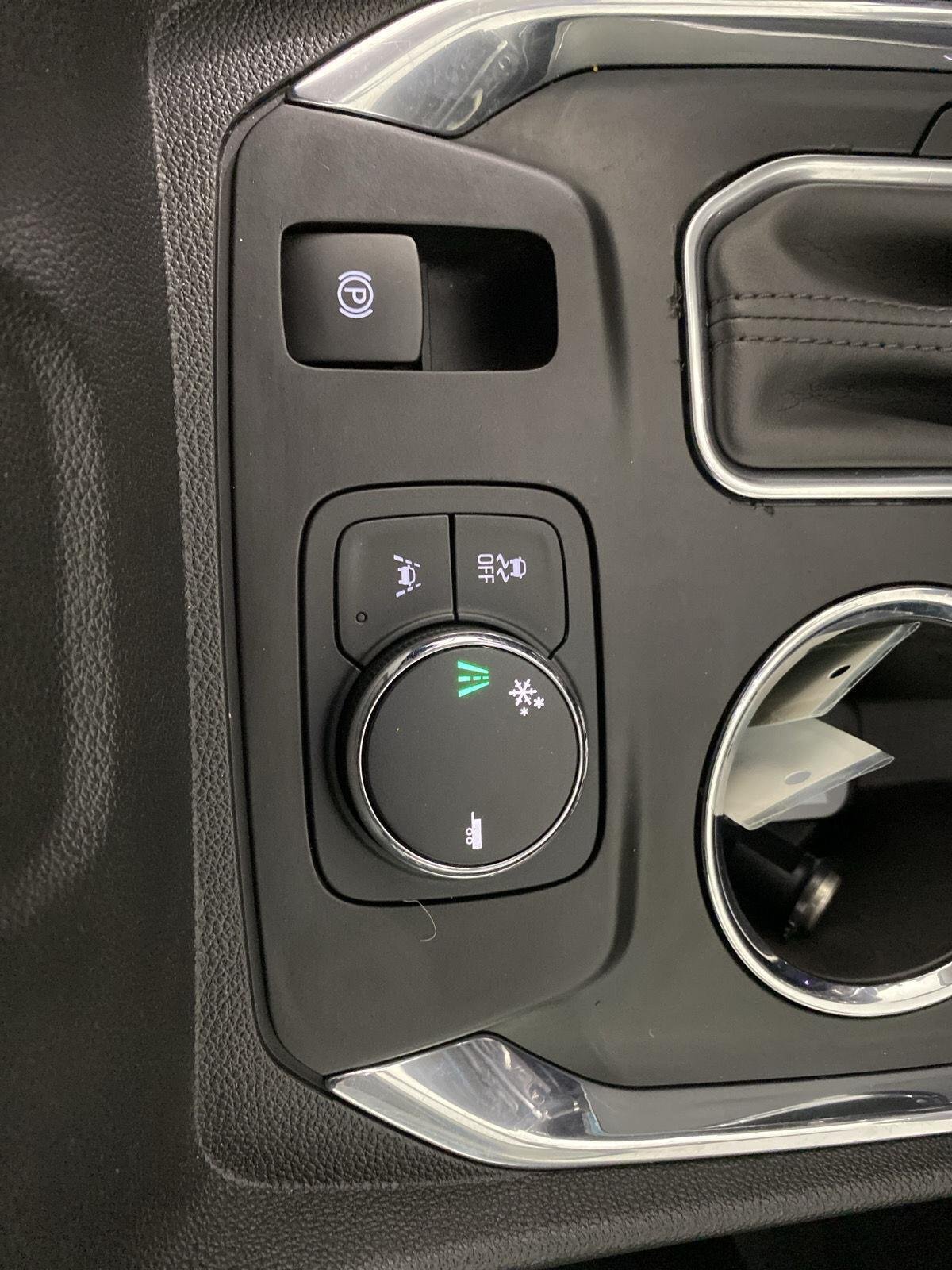 Used 2019 Satin Steel Metallic Chevrolet Premier image 29