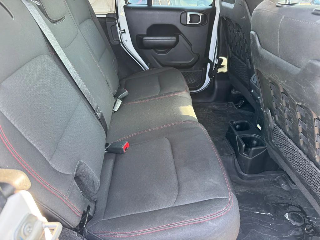 Used 2022 White Jeep Unlimited Rubicon image 5