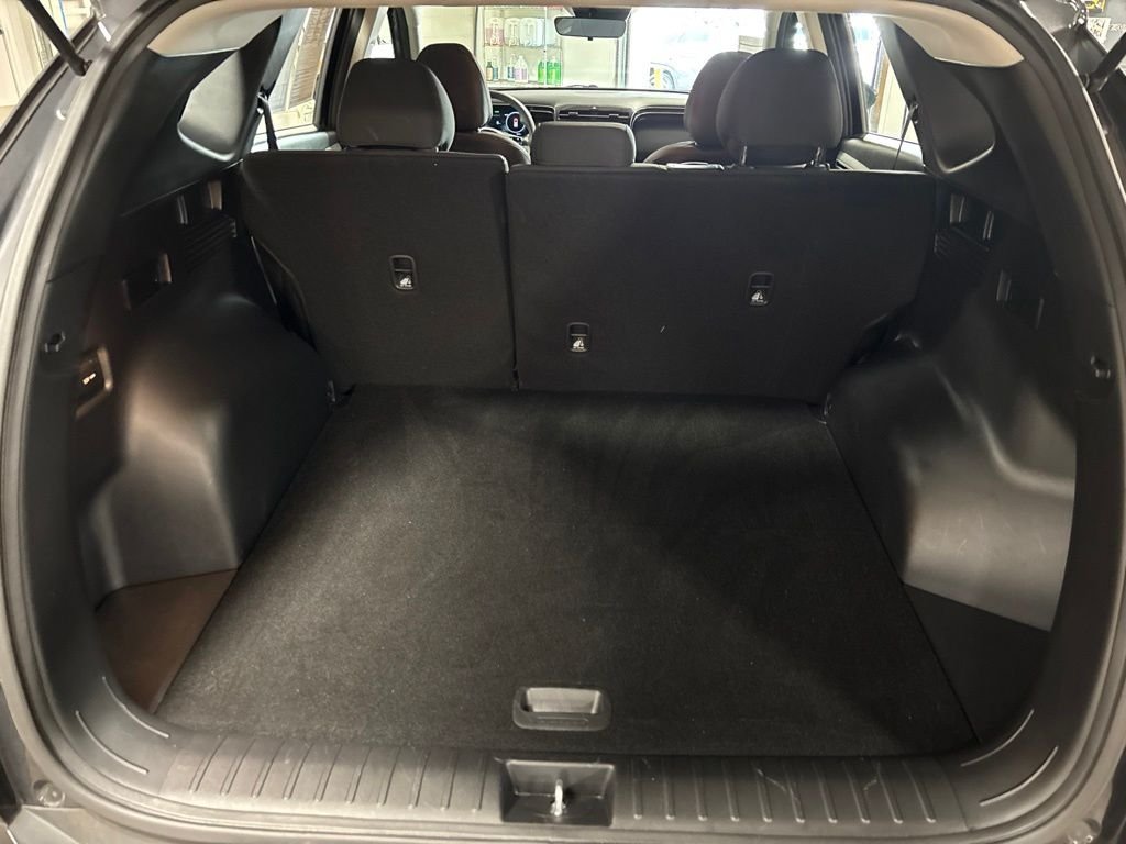 Used 2024 Black Hyundai SE image 22