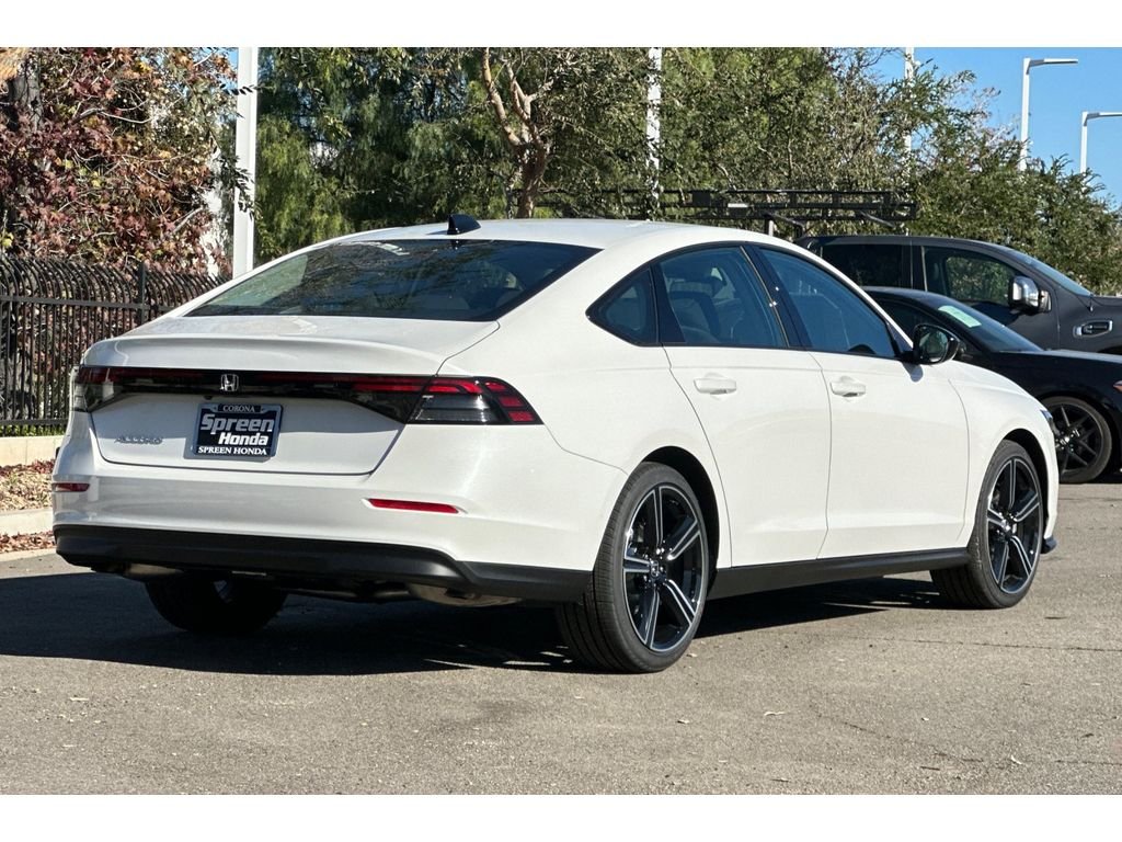 New 2026 Platinum White Pearl Honda SE image 4