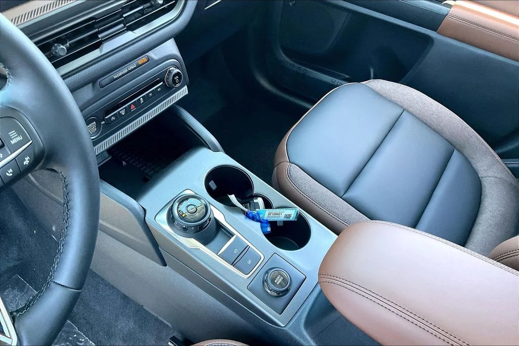 New 2025 Carbonized Gray Metallic Ford Outer Banks® image 16