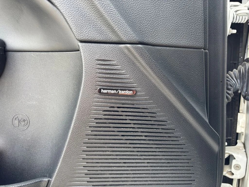 Used 2015 White Dodge R/T image 33