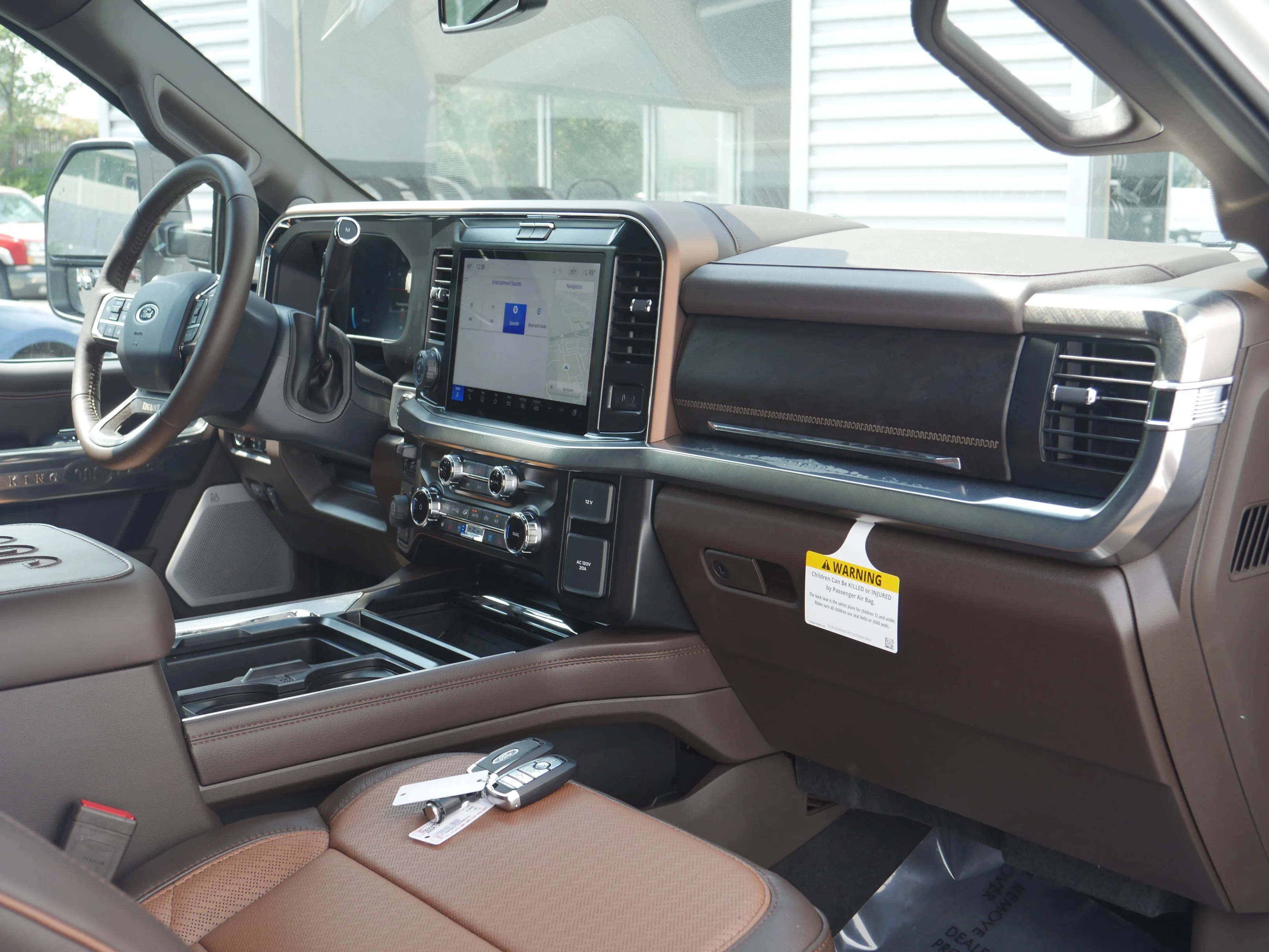 New 2026 STAR WHITE Ford King Ranch image 33