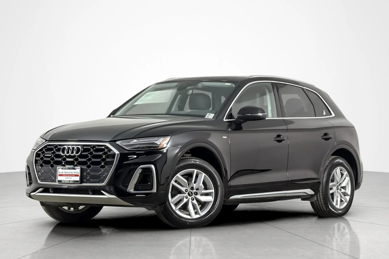 2023 Audi Q5 45 Premium's photo