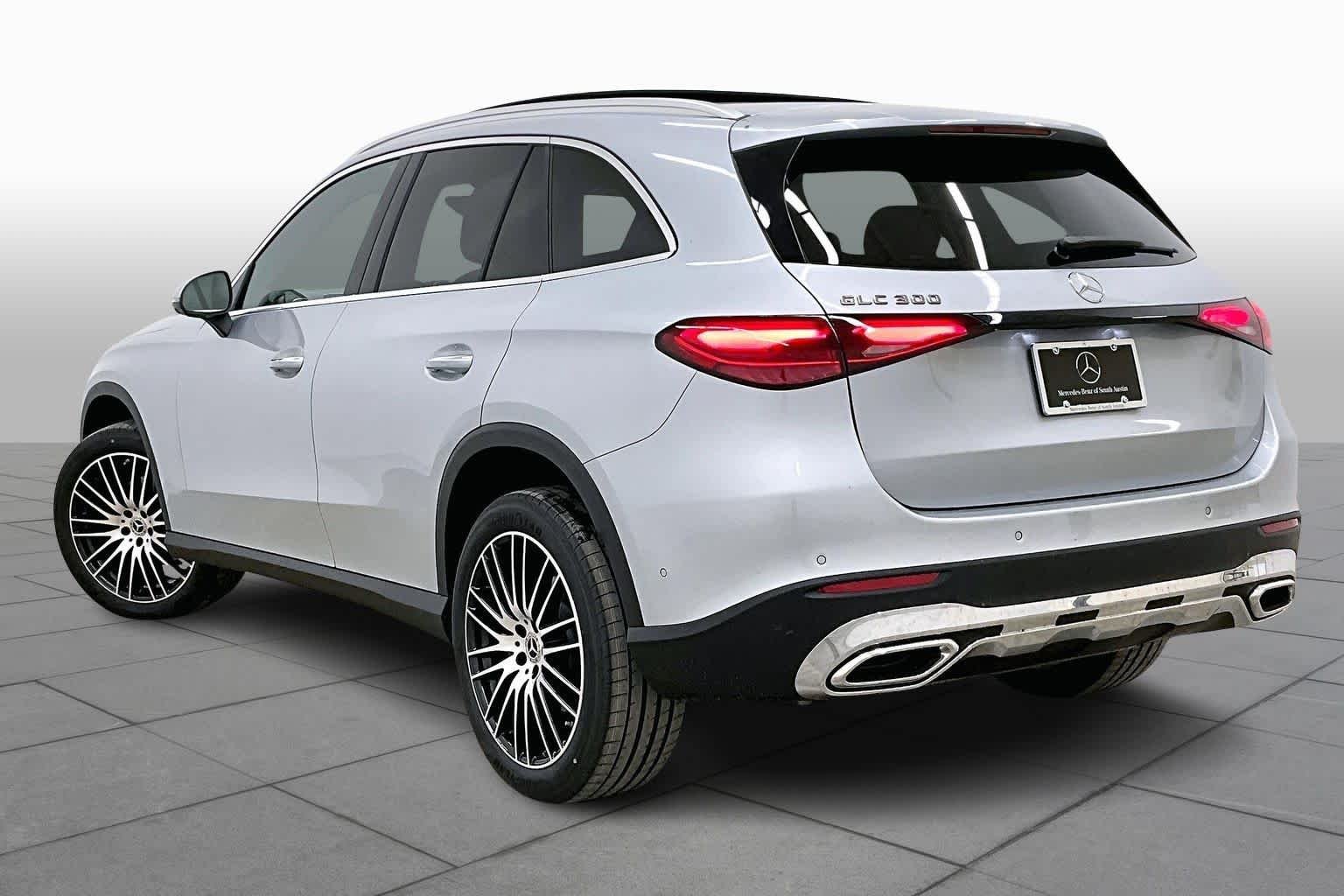New 2026 Cirrus Silver Metallic Mercedes-Benz GLC 300 image 12