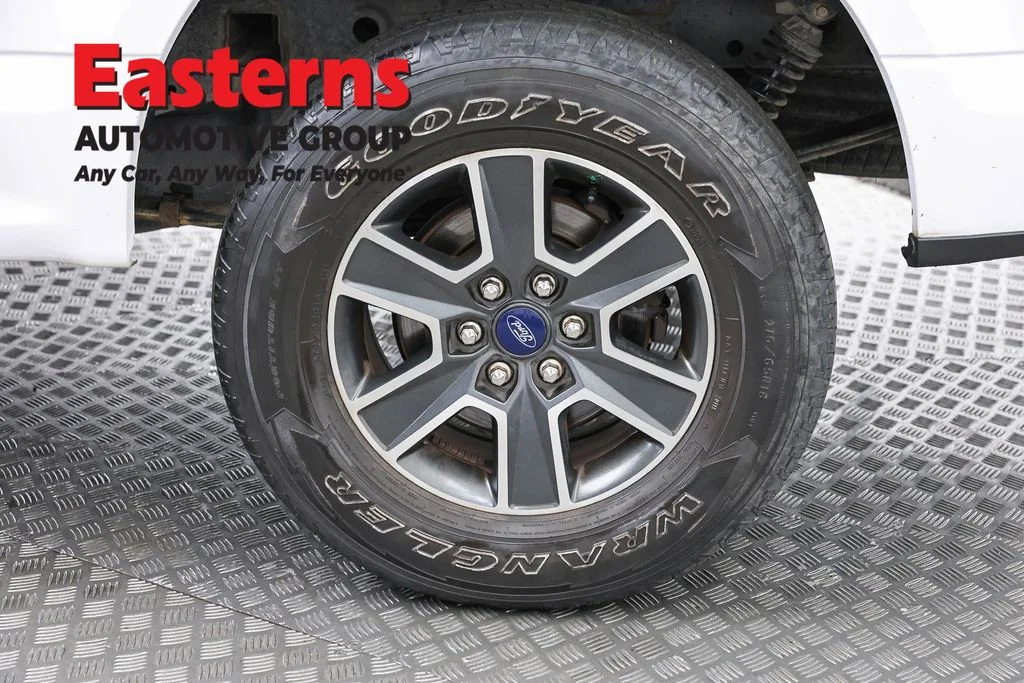 Used 2016 White Ford XL image 34