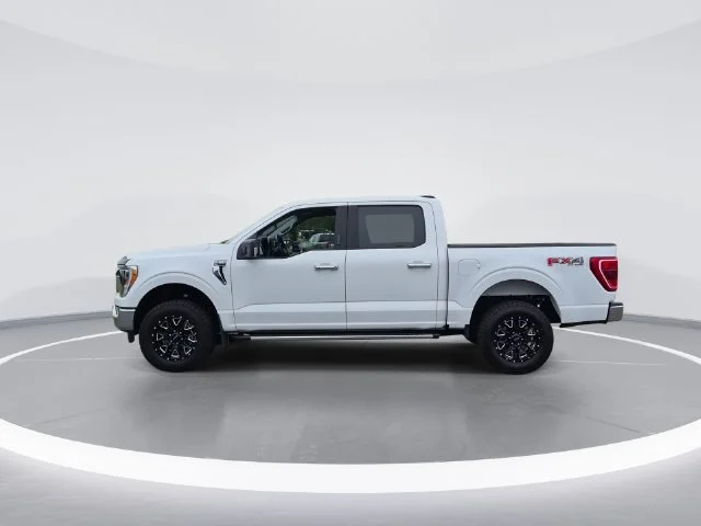 Used 2022 White Ford XLT image 5