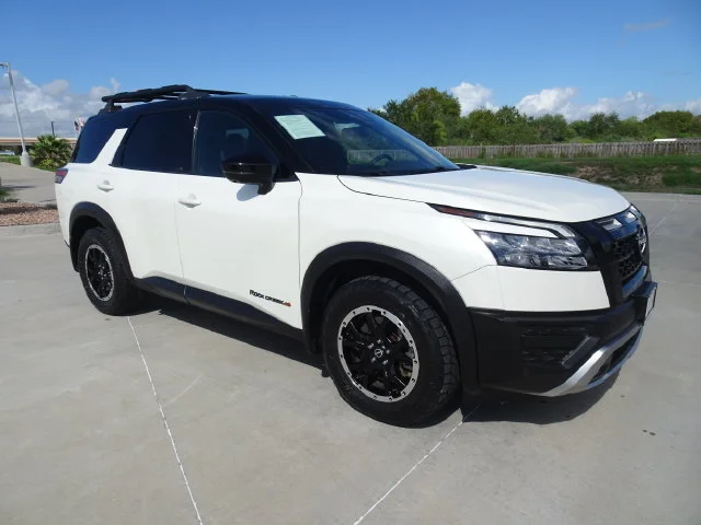 Used 2024 Pearl White Nissan Rock Creek image 3