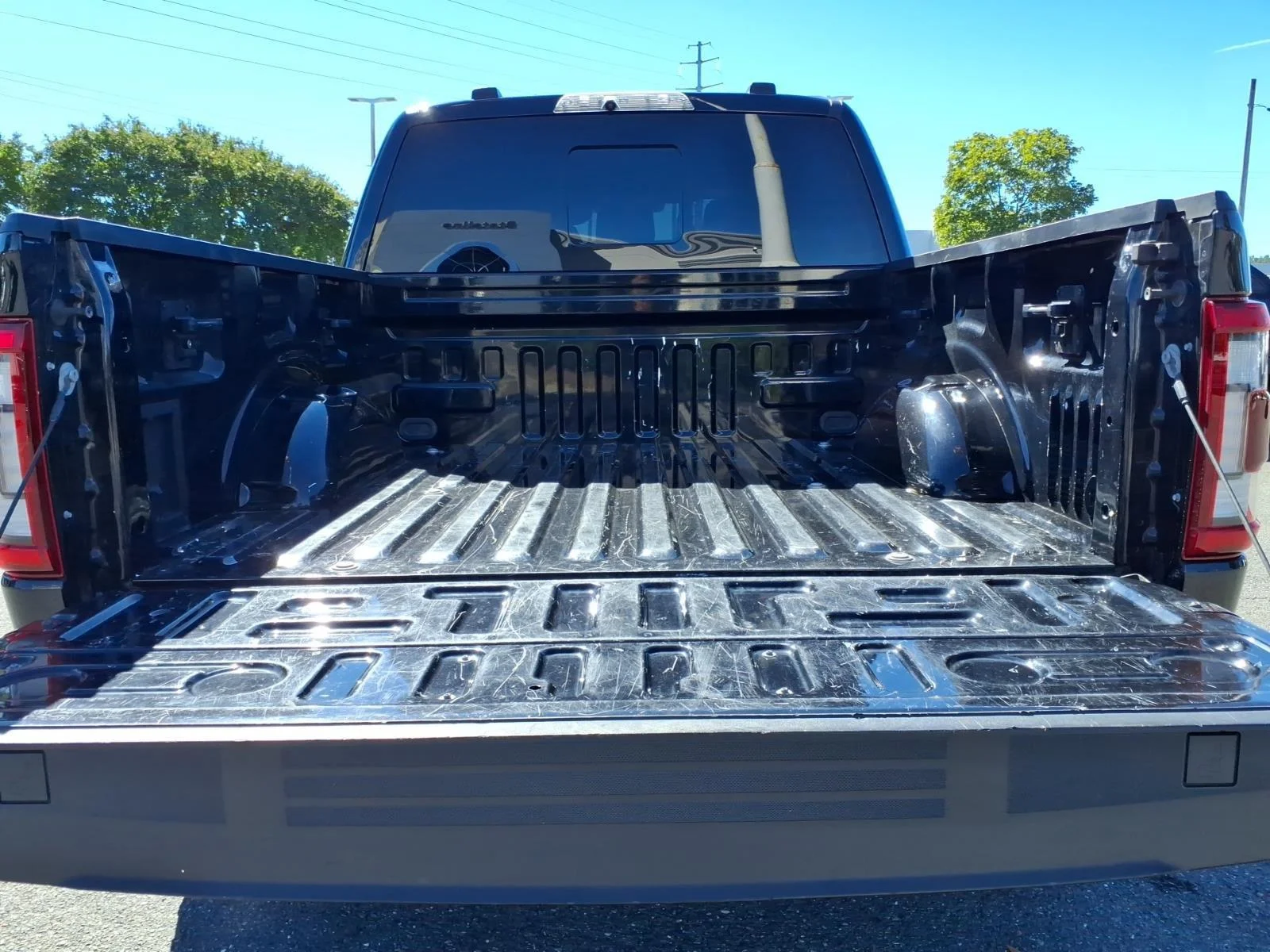 Used 2022 Agate Black Metallic Ford Raptor image 33