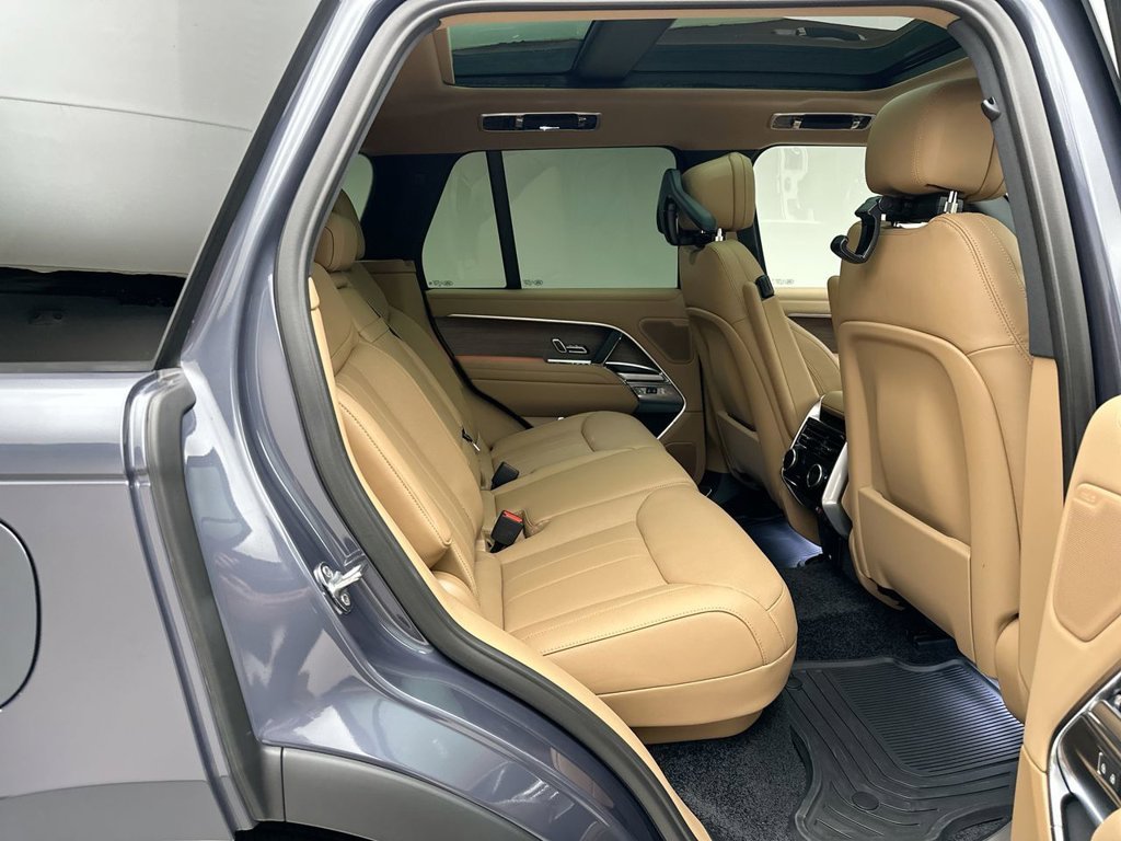 New 2027 Varesine Blue Land Rover SE image 7