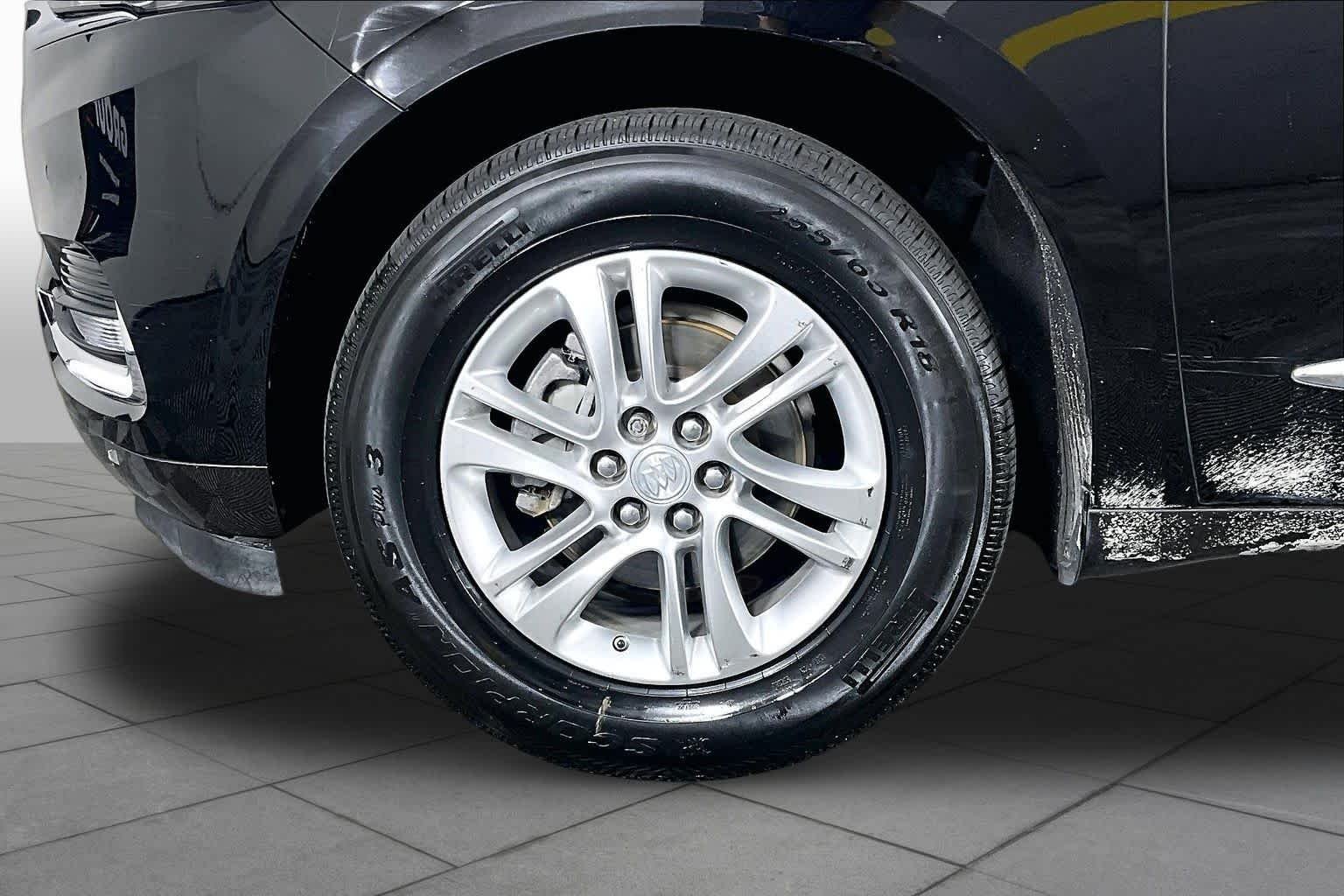 Used 2018 Ebony Twilight Metallic Buick Premium image 10