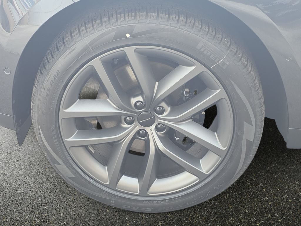 New 2026 Carpathian Grey Land Rover SE image 22