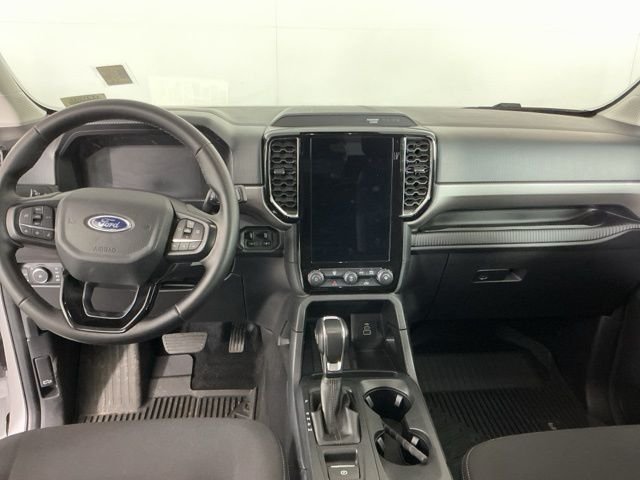 Used 2025 White Ford XLT image 9