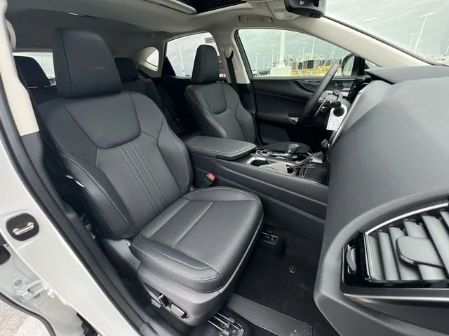 Used 2025 White Lexus 250 Premium image 26