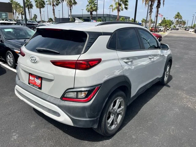 Used 2023 Silver Hyundai SEL image 6