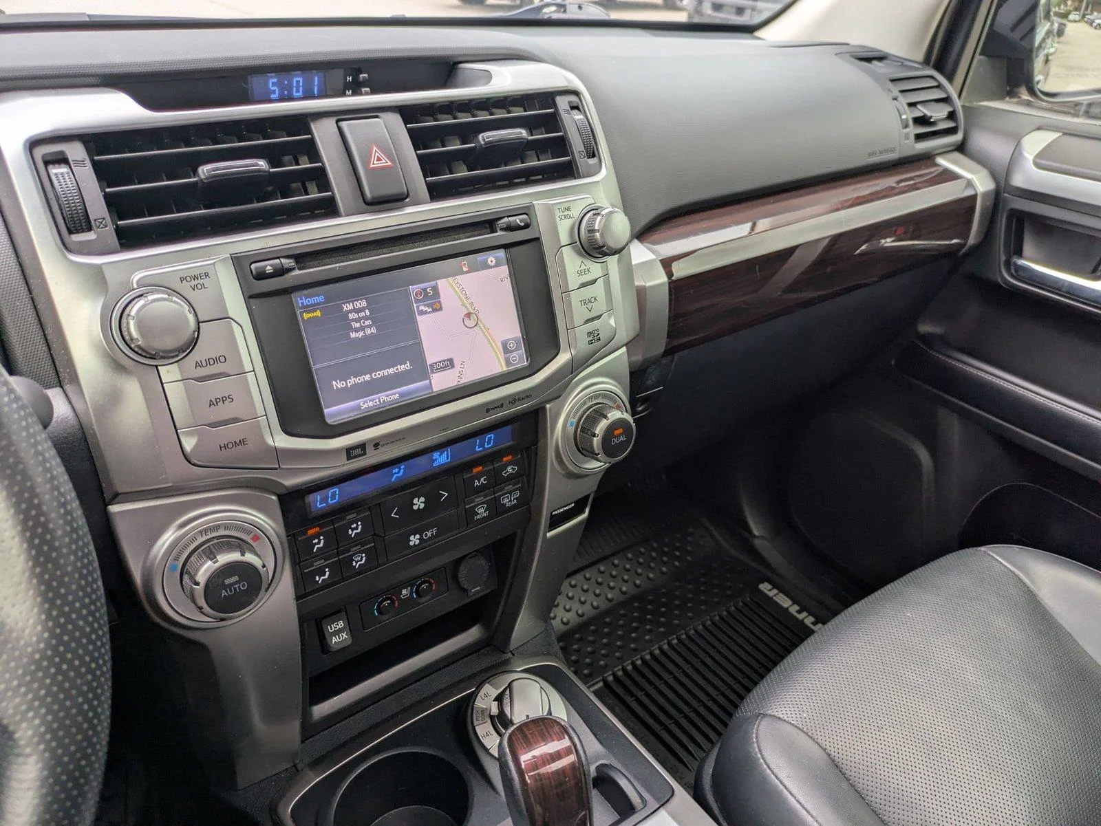Used 2019 Midnight Black Metallic Toyota Limited image 16