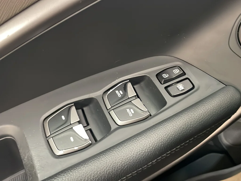 Used 2017 Gray Hyundai Limited Ultimate image 39