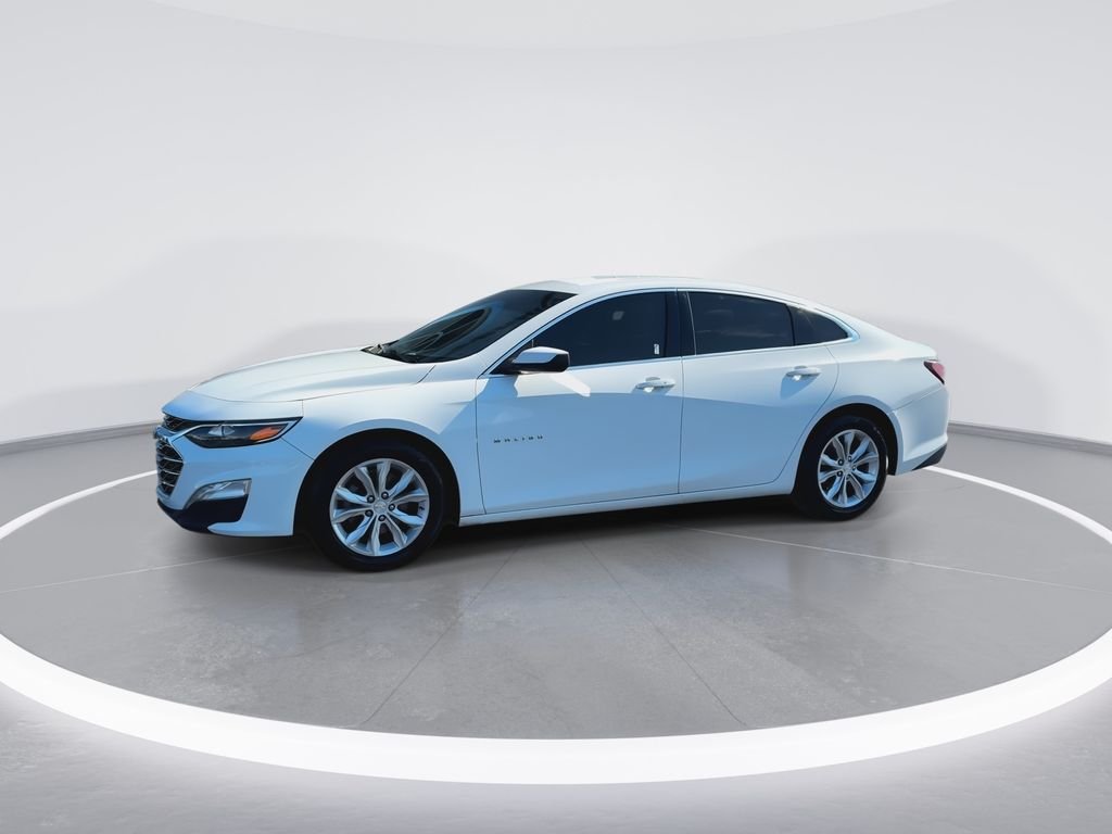Used 2020 White Chevrolet LT image 4