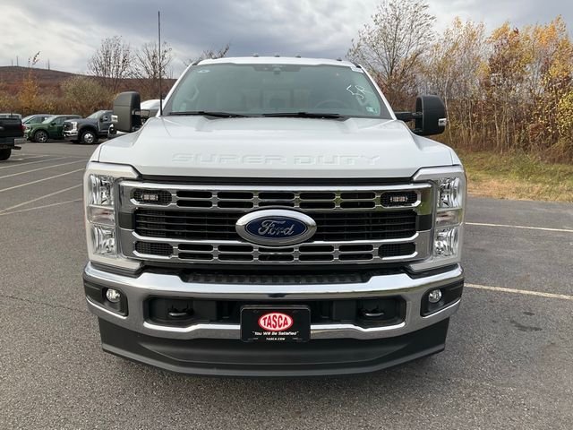 New 2026 Oxford White Ford F-350® XL image 35