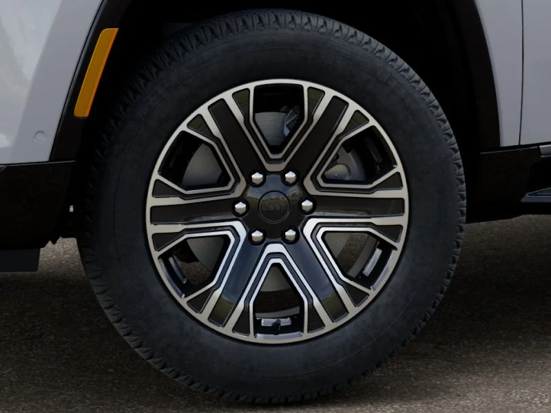New 2026 Bright White Clear-Coat Exterior Paint Jeep  image 42