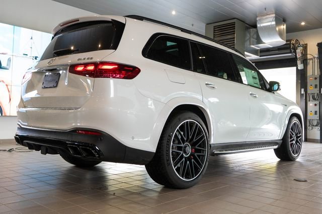 New 2026 MANUFAKTUR Moonlight White Metallic Mercedes-Benz GLS 63 AMG® image 50