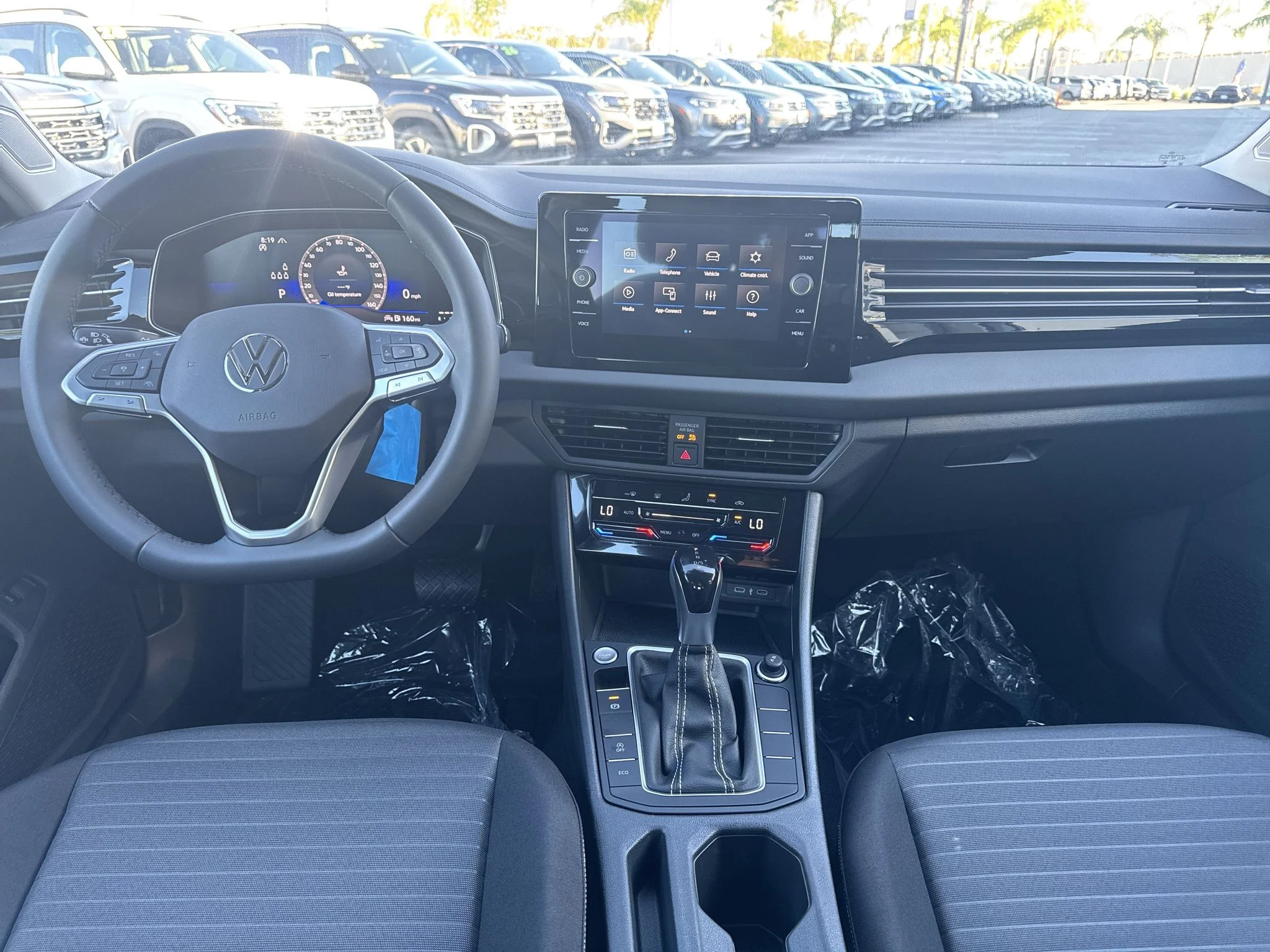New 2027 Platinum Gray Metallic Volkswagen S image 17