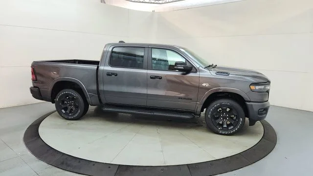 New 2026 Granite Crystal Metallic Clear-Coat Exterior Paint RAM Big Horn/Lone Star image 13