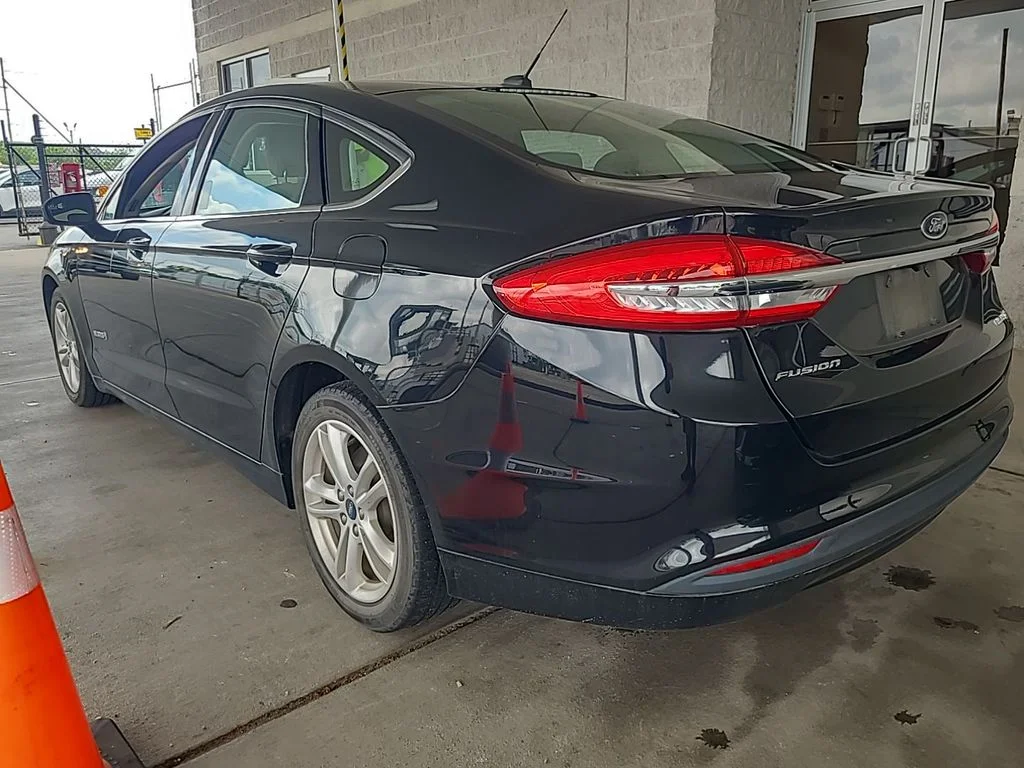 Used 2018 Black Ford S image 6