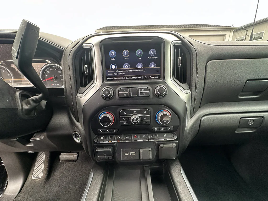 Used 2020 BLACK Chevrolet LTZ image 34