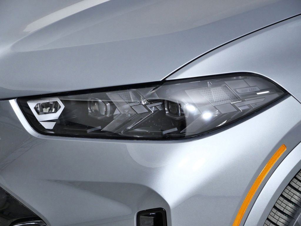 Used 2026 Skyscraper Grey Metallic BMW xDrive50e image 4