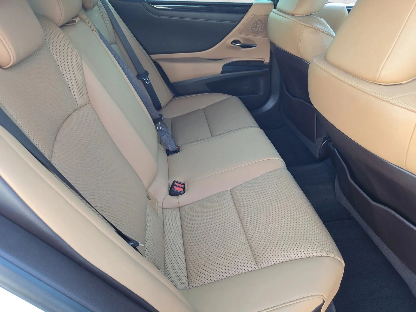 Used 2021 Eminent White Pearl Lexus ES 350 image 20