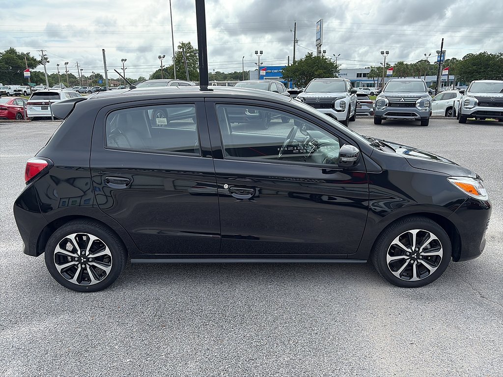 Used 2024 Jet Black Metallic Mitsubishi SE image 4
