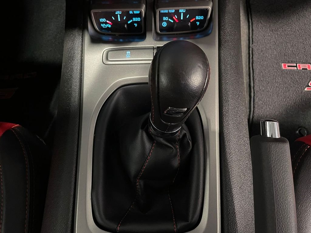 Used 2015 Red Chevrolet SS image 70