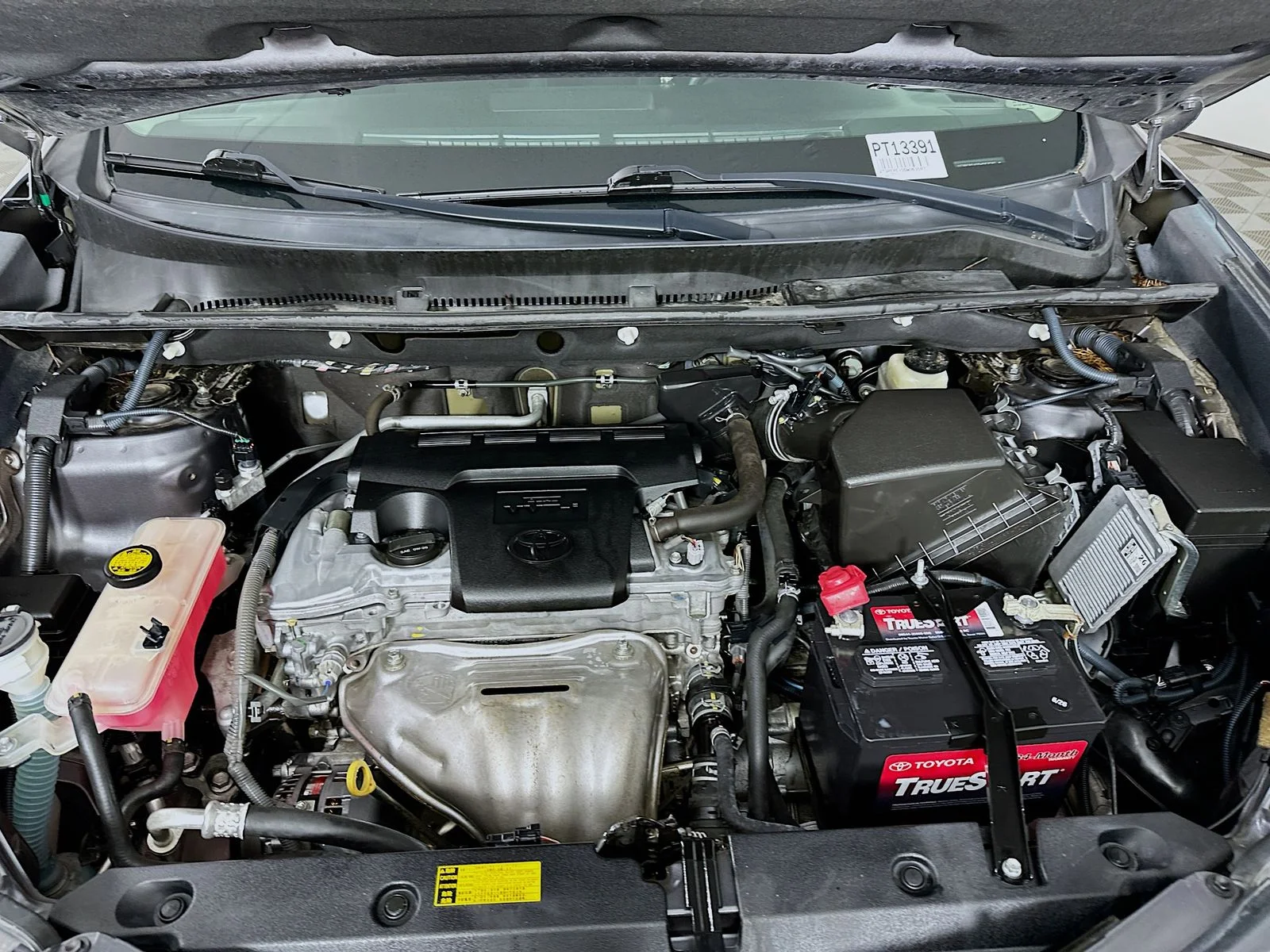 Used 2013 Gray Toyota XLE image 28