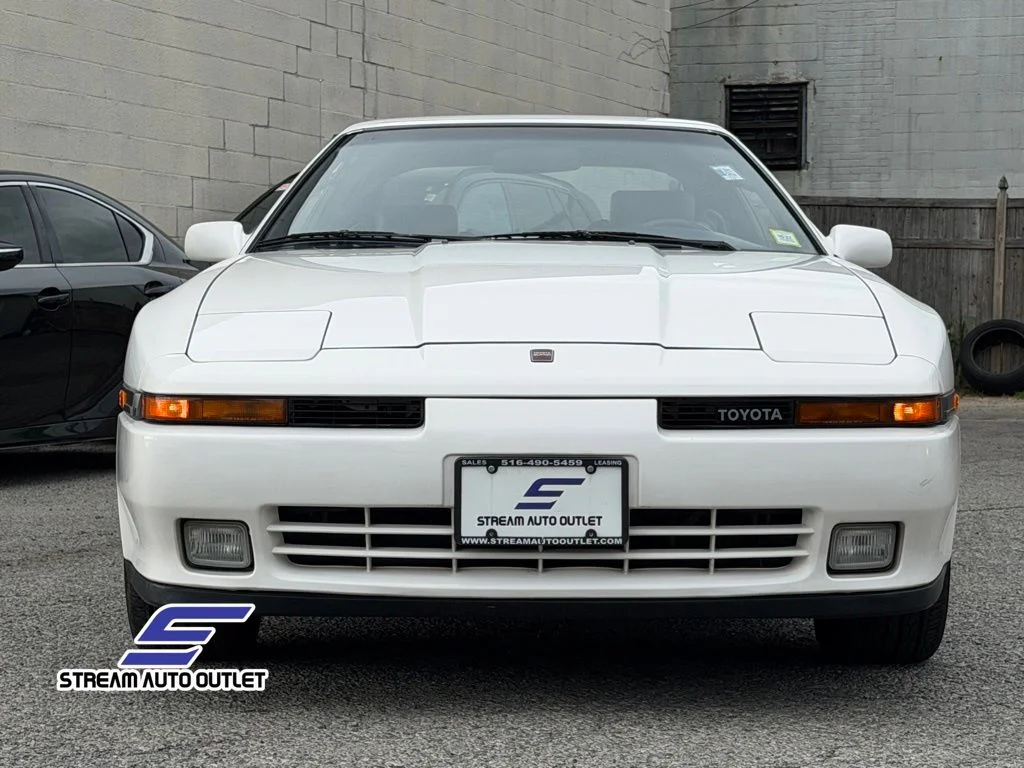 Used 1989 White Toyota Turbo image 2