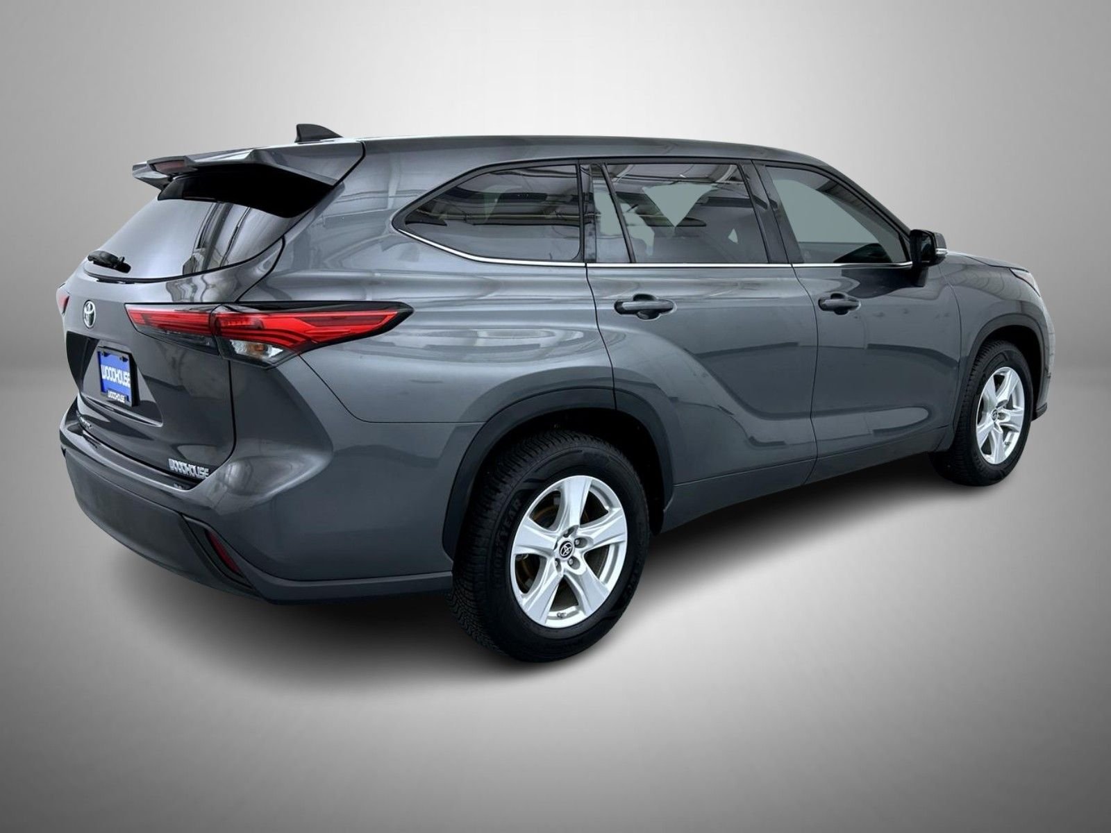Used 2022 Gray Toyota L image 5