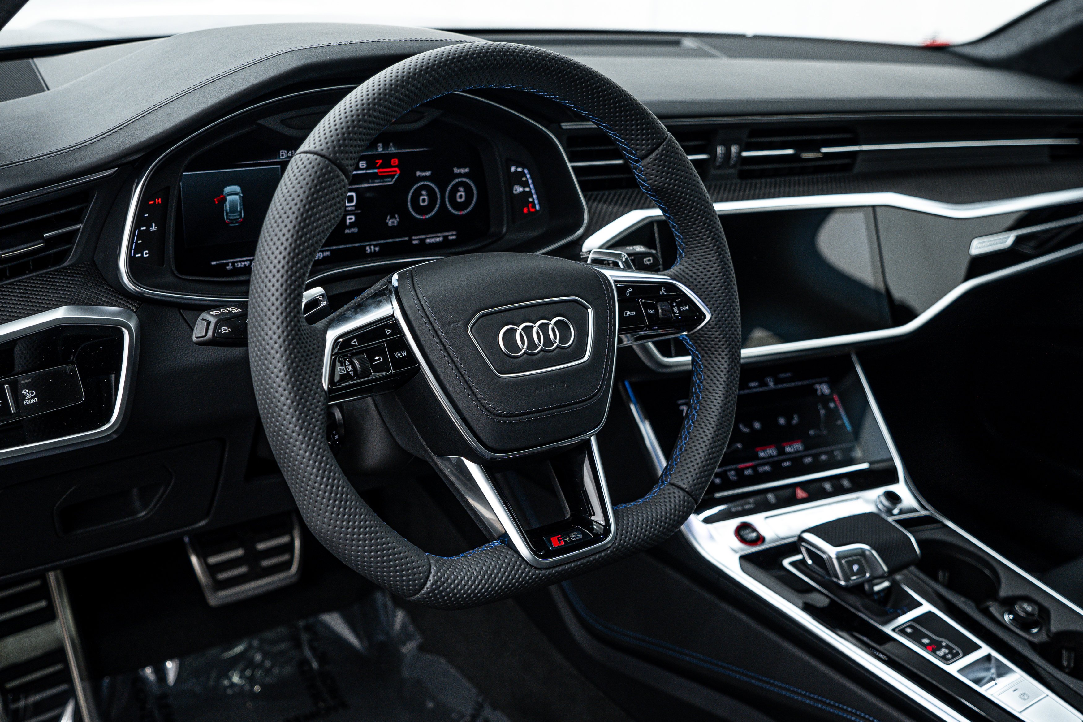 2025 Audi RS 6 Avant Base - Photo 9