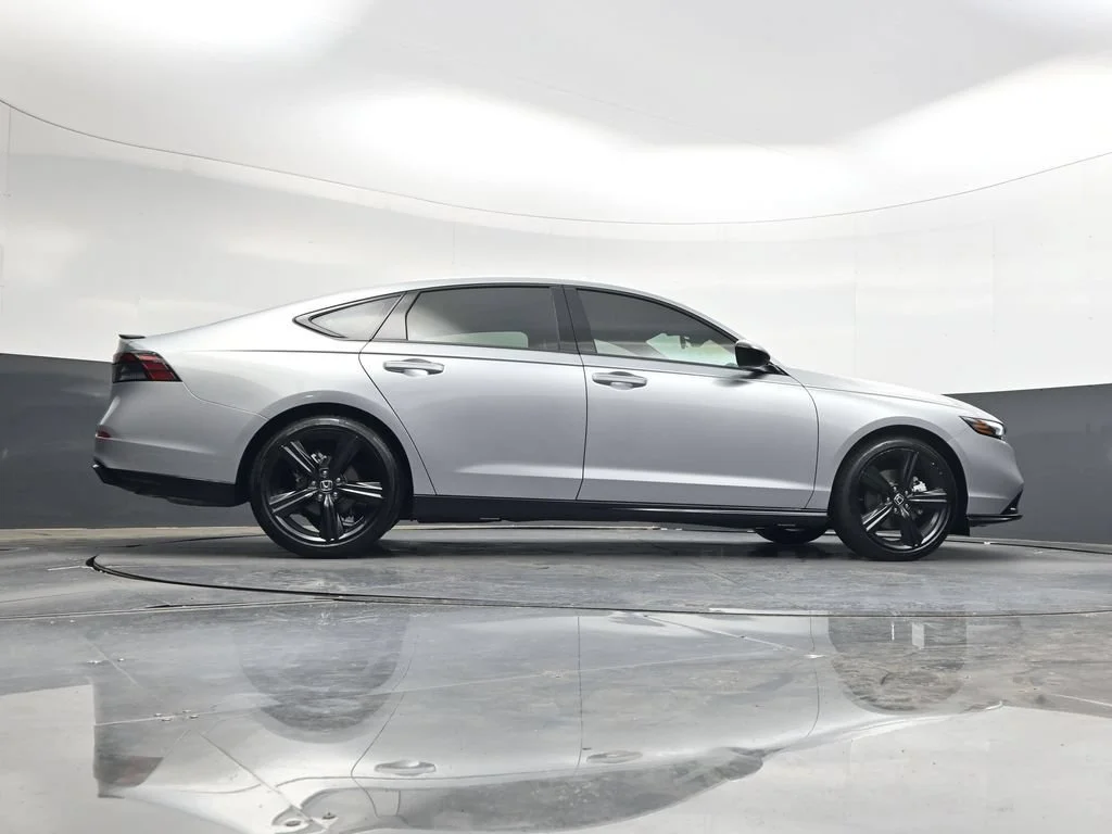Certified Used 2026 Solar Silver Metallic Honda Sport-L image 98